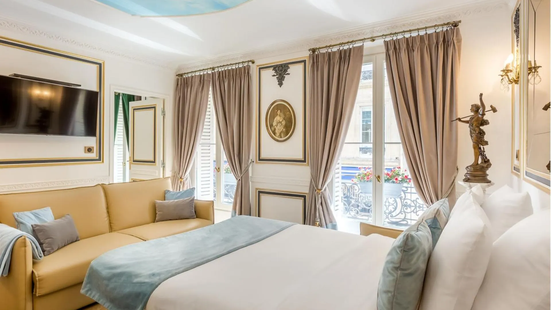 Merveil - Luxury -champs Elysees- Ponthieu I Paříž